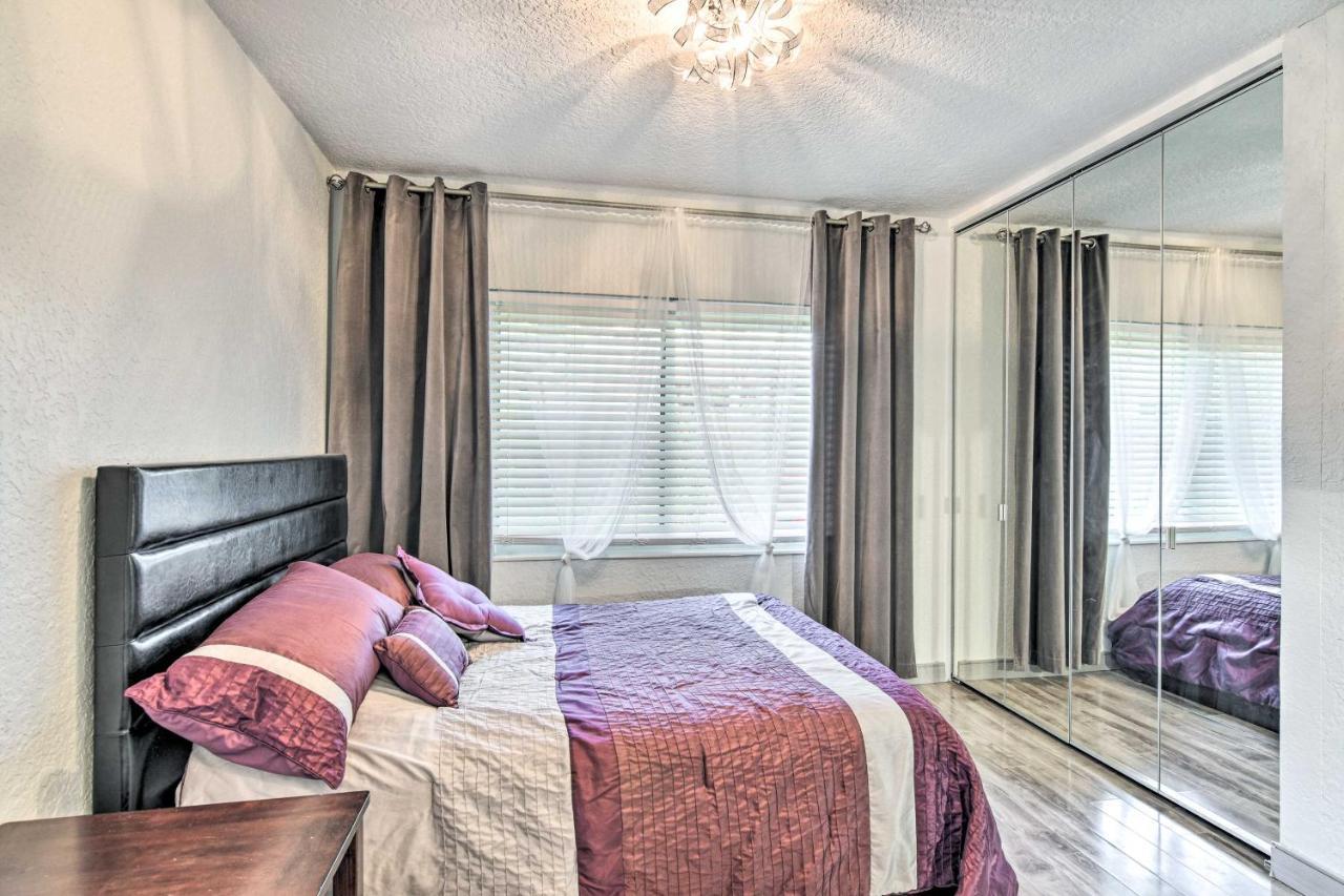 Shady And Eclectic Fort Lauderdale Dwelling With Yard! エクステリア 写真